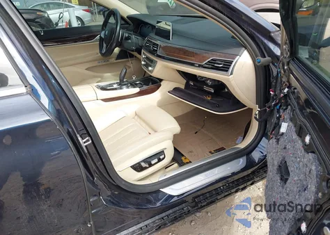 2017 BMW Alpina B7 xDrive z USA, uszkodzony, nr VIN WBA7F2C34HG422917